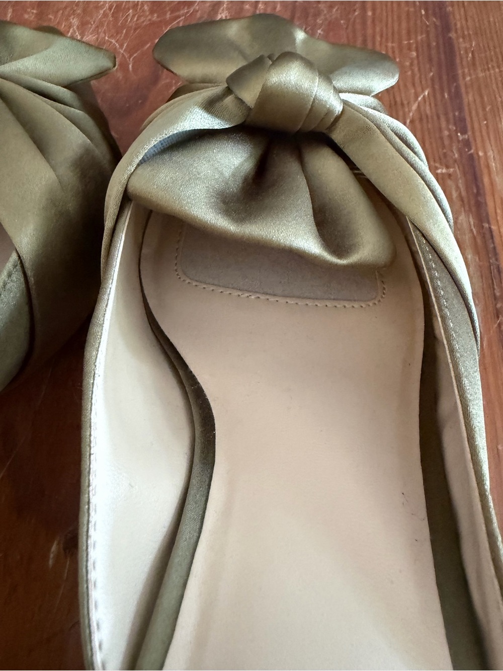 Alex Marie Olive Satin Pointed Knot Mules - Picture 5 of 8